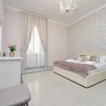 Apartment Interno 5 Elegante Residenza Per 10 Pax Vicina A Colosseo E Santa Maria Maggiore