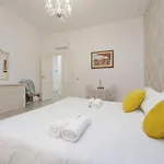 Apartment Interno 5 Elegante Residenza Per 10 Pax Vicina A Colosseo E Santa Maria Maggiore