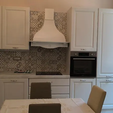 Interno 5 Elegante Residenza Per 10 Pax Vicina A Colosseo E Santa Maria Maggiore