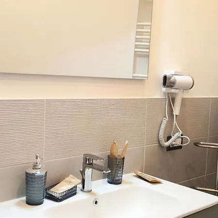 Interno 5 Elegante Residenza Per 10 Pax Vicina A Colosseo E Santa Maria Maggiore شقة