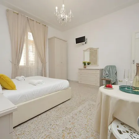 Interno 5 Elegante Residenza Per 10 Pax Vicina A Colosseo E Santa Maria Maggiore Apartment