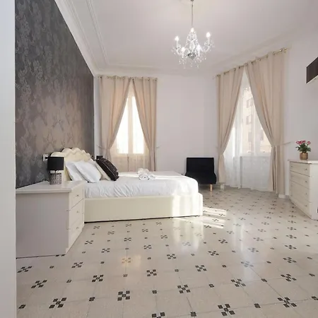Interno 5 Elegante Residenza Per 10 Pax Vicina A Colosseo E Santa Maria Maggiore * Rome