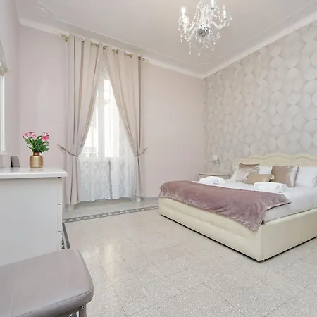 Appartement Interno 5 Elegante Residenza Per 10 Pax Vicina A Colosseo E Santa Maria Maggiore