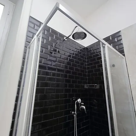 Interno 5 Elegante Residenza Per 10 Pax Vicina A Colosseo E Santa Maria Maggiore * Rome