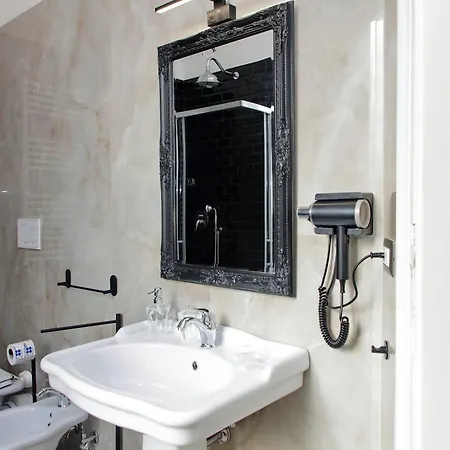 Interno 5 Elegante Residenza Per 10 Pax Vicina A Colosseo E Santa Maria Maggiore *